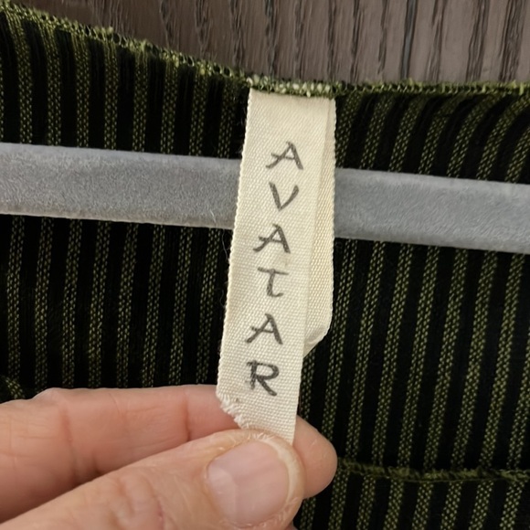 Avatar olive green long dress with black/ dark green underlay. Size S/M NWT - Picture 3 of 15